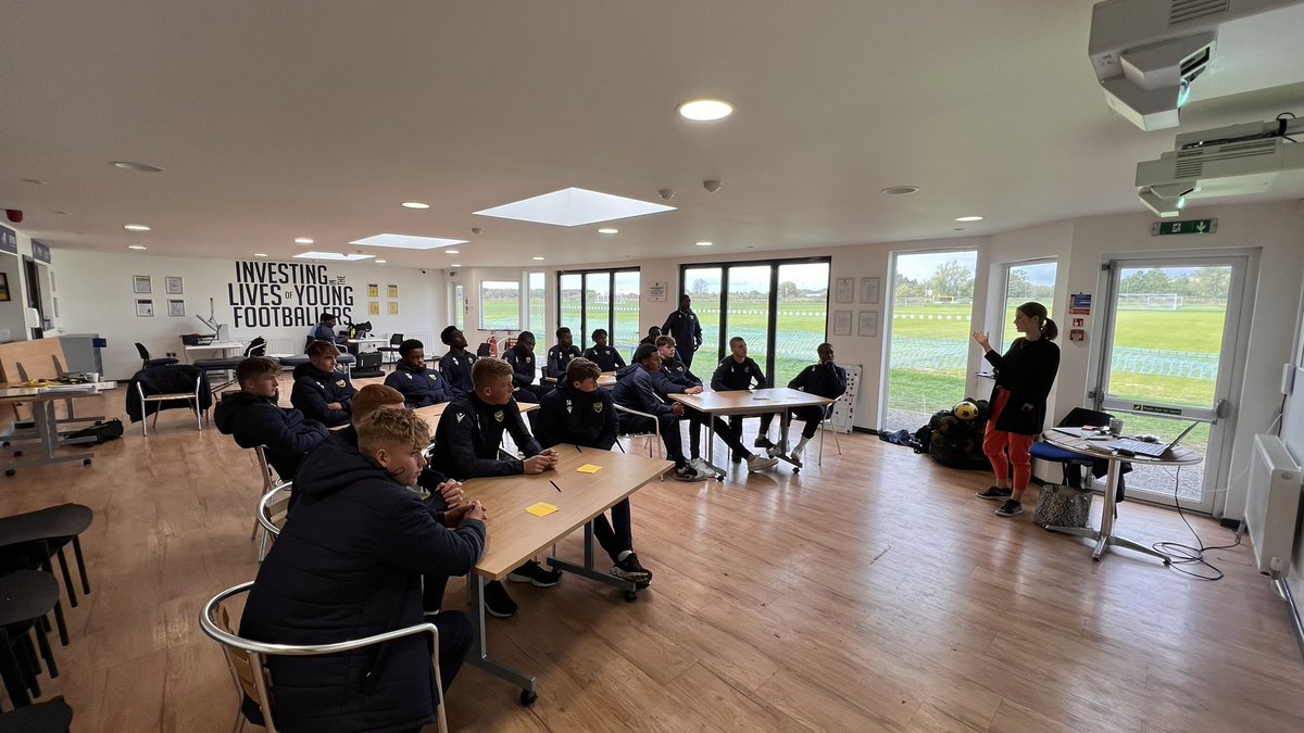 OUFCOfficial's tweet photo. 📖 U’s scholars enjoyed an insightful workshop this afternoon by @LFEonline @Switch_the_Play on fulfilling their potential outside of sport as well as within it 🙌

🟡🔵 #OUFC | @AcademyOUFC | #LifeOutsideOfSport https://t.co/6L6TsK0CYj