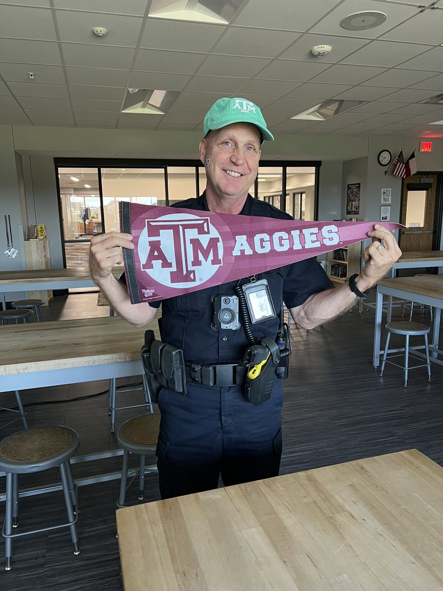 MsAlyssaGrant's tweet photo. As the saying goes, a bet is a bet. Looks like this Razorback will be sporting maroon for the day! @Dsneed4 #westfam https://t.co/es1fxgOtKH