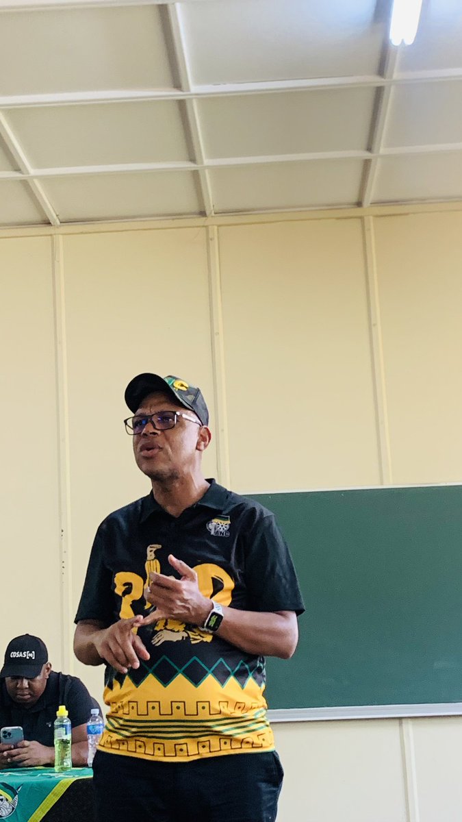 UJSASCO_APB's tweet photo. Volunteer induction @MYANC 🖤💚💛
UJAPBSASCO. https://t.co/m1O1LtCIgD
