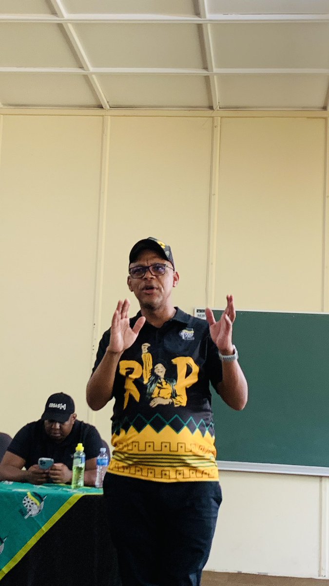 UJSASCO_APB's tweet photo. Volunteer induction @MYANC 🖤💚💛
UJAPBSASCO. https://t.co/m1O1LtCIgD