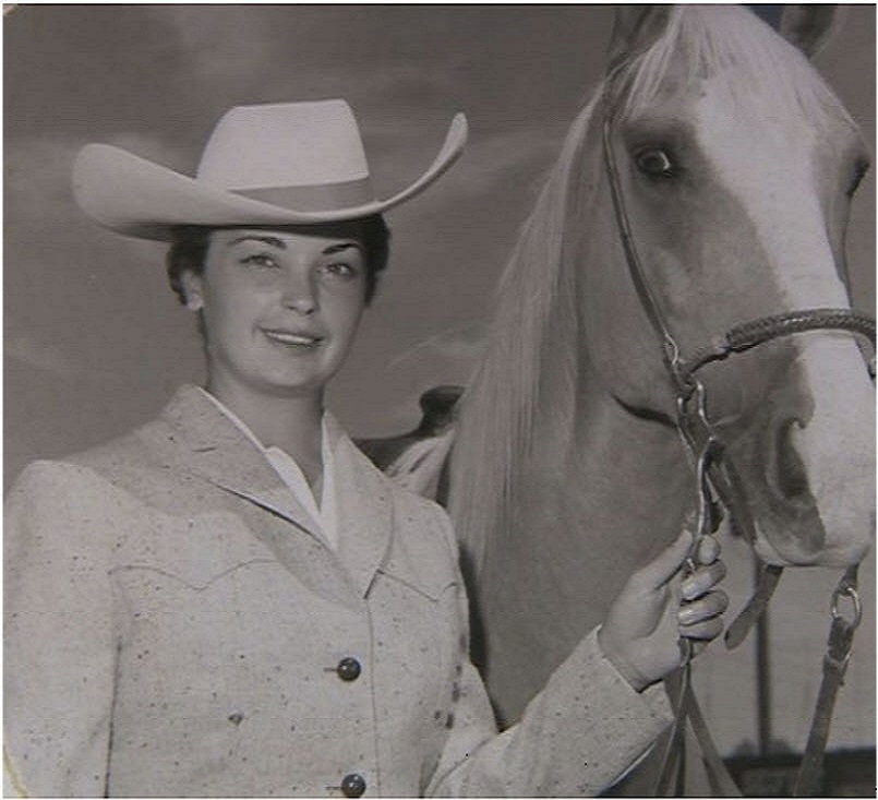 WAlumniAssoc's tweet photo. Here's a shot of the talented Jimmie Lou Alford and Tango.  Jimmie Lou and Tango were the Broncos FIRST mascots (spokesmodels) for the newly-minted Denver Broncos team.  While members of Westernaires, this duo gained tremendous fame for their founding of the Liberty specialty act https://t.co/a4JRl6XOQV