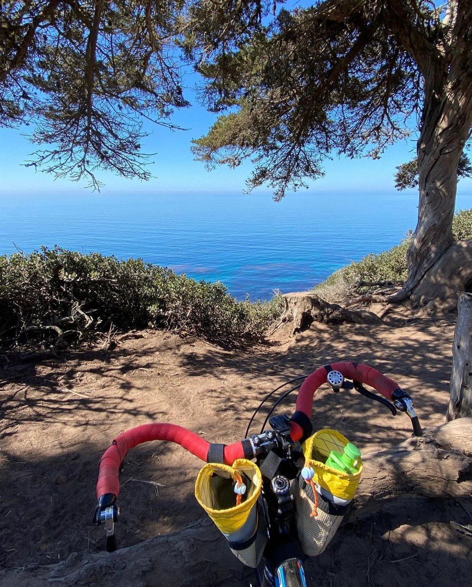 cyclecalcoast's tweet photo. Santa Barbara cycling views 😎🚲

Cycle a variety of terrains throughout Santa Barbara: https://t.co/6bdOilirjB

#CycleCalCoast ocean views photo via Santa Barbara Bike Coalition / @sbbike.s 📸 https://t.co/t51Nm9bR07