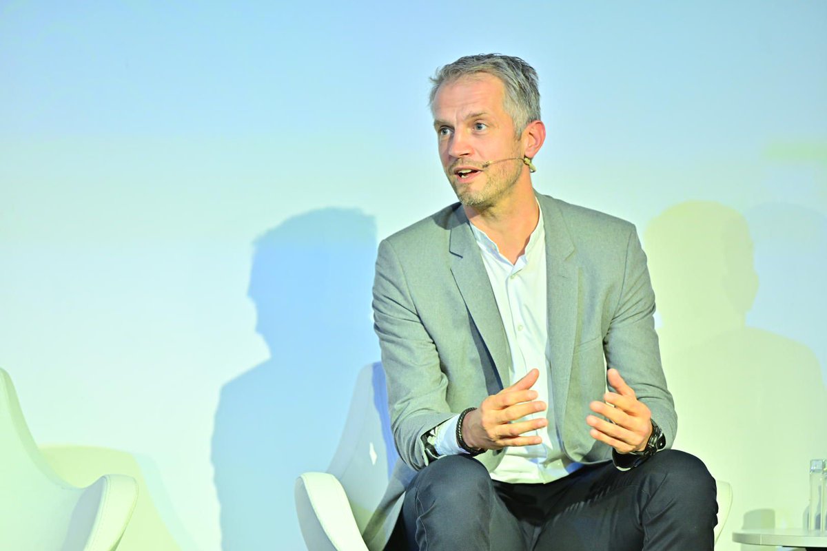 biobe_essenscia's tweet photo. Geoffrey Pot @TakedaPharma sees 3 priorities to keep 🇧🇪 #biotech &amp; #biopharma in pole position:
1⃣ Reinforce Belgium’s competitive position in Europe and internationally
2⃣ Build new skills for the future 
3⃣ Support local innovators to get access to capital https://t.co/IkTCed1nY0