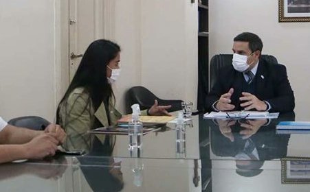 MuchachasPTuc's tweet photo. La compañera Cecilia Lazarte en representación de Muchachas Peronistas se reunió con el Ministro de Salud Pública @LuisMedinaRuiz4 y su equipo para intercambiar ideas y proyectos en común  relacionados a los programas de salud destinados a las mujeres.
@MSALUDTUC https://t.co/HWAC3WFZQ2