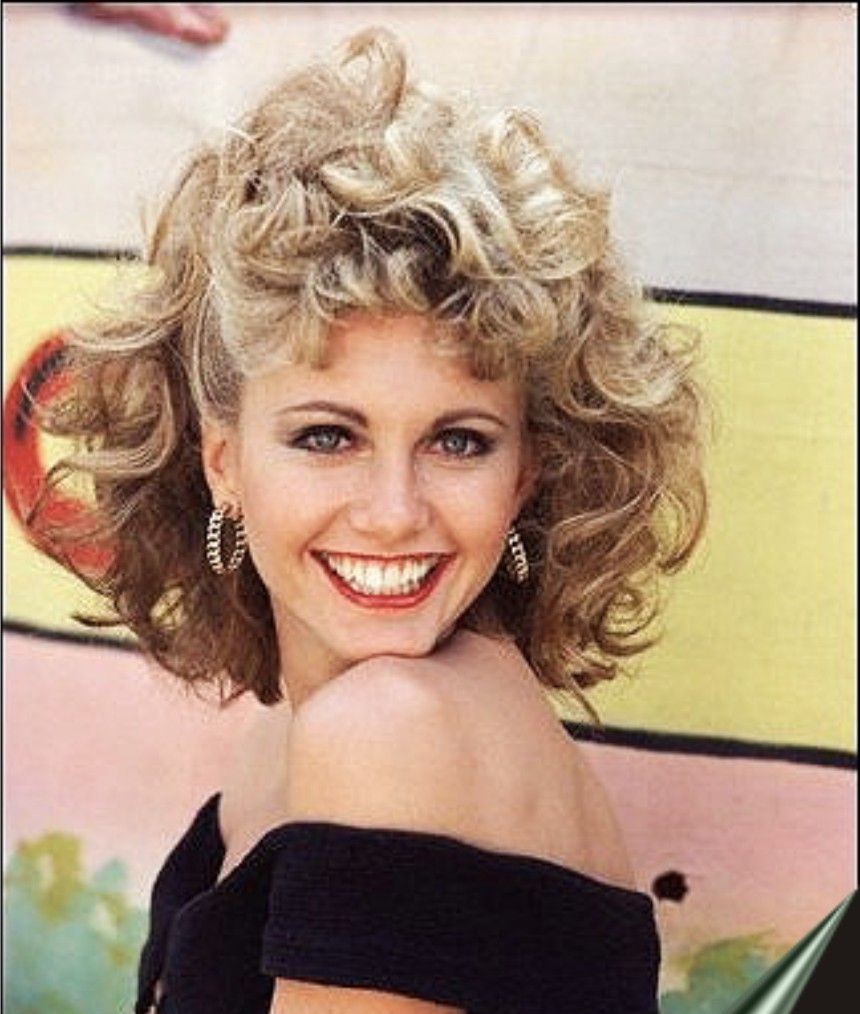 ArtTheatre's tweet photo. Remembering Olivia Newton-John on her birthday today. Did you catch the showing of Xanadu we screened recently in her honor?

#Xanadu #Grease #musical #lovely #fantasy #olivianewtonjohn #arttheatrelb #4thstreetlb #retrorow https://t.co/txmOFuqqHi