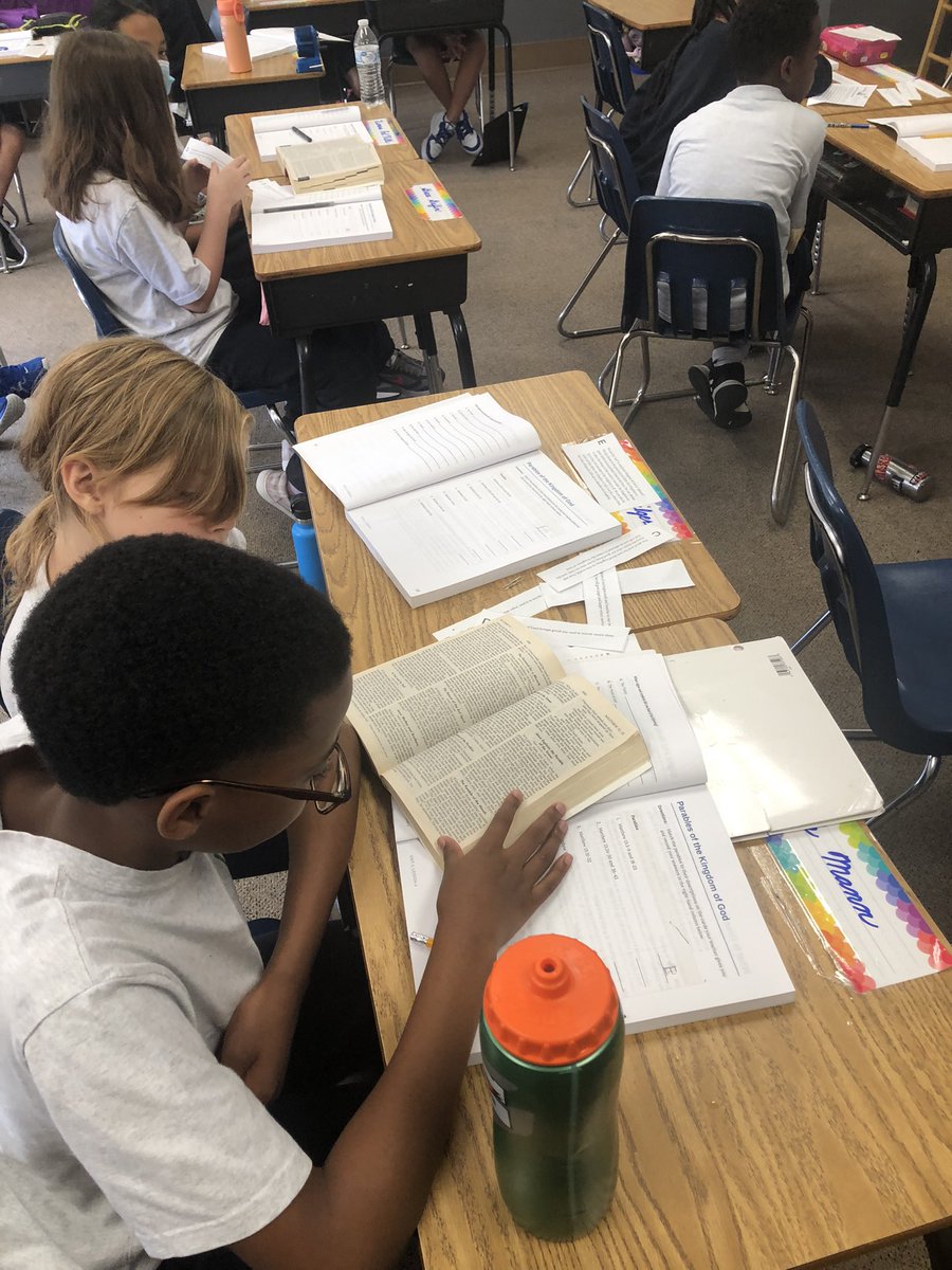 MrsMGallo's tweet photo. Determining the meaning of parables told in Matthew 13. @CAWaterbury #cawstrong #standup4caw https://t.co/V8tQEF1cd7