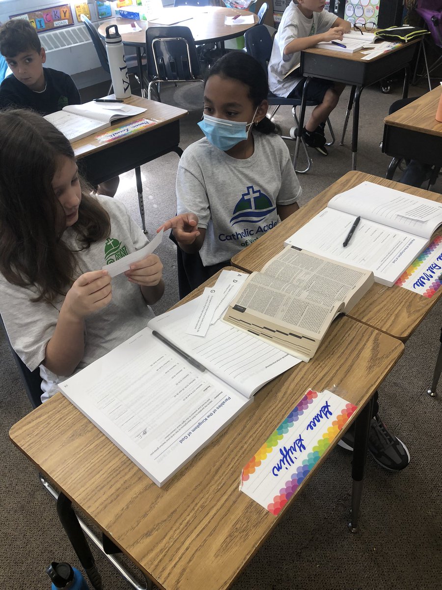 MrsMGallo's tweet photo. Determining the meaning of parables told in Matthew 13. @CAWaterbury #cawstrong #standup4caw https://t.co/V8tQEF1cd7
