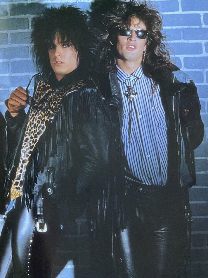 666crue (@666crue1) on Twitter photo 