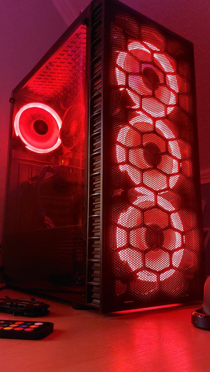 Niklas24071's tweet photo. My little red beast❤ https://t.co/kEnHZ8GGWZ