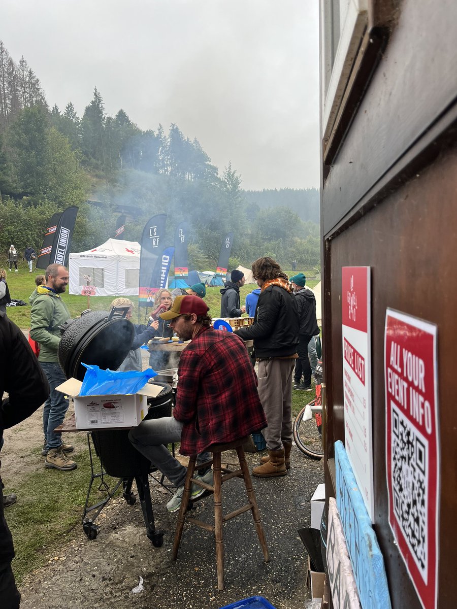 Miranda van Holstein tweet media