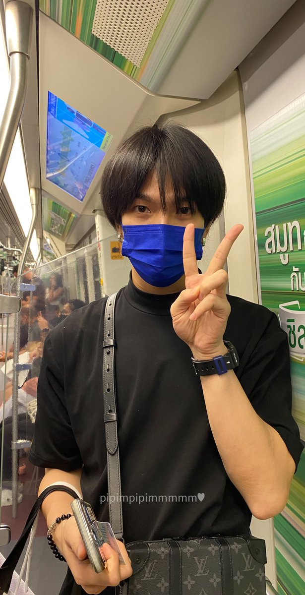 cclodye's tweet photo. NO HE LOOKS SO CUTE, HOW TO BE LUCKY 😔 https://t.co/JM84avjk0f