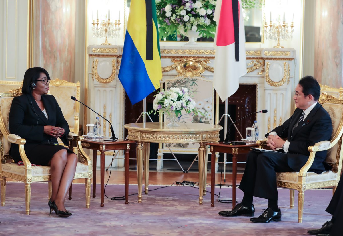 Rose Christiane Ossouka Raponda tweet media