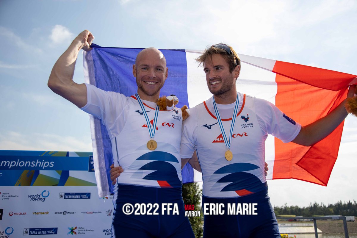 foundever_fr's tweet image. Hugo Boucheron et Matthieu Androdias champions du monde d’aviron pour la seconde fois 🚣‍♂️👏

Nos champions tricolores ramènent encore une fois la coupe à la maison🥇

Jamais deux sans trois ? 😏

#SitelFit