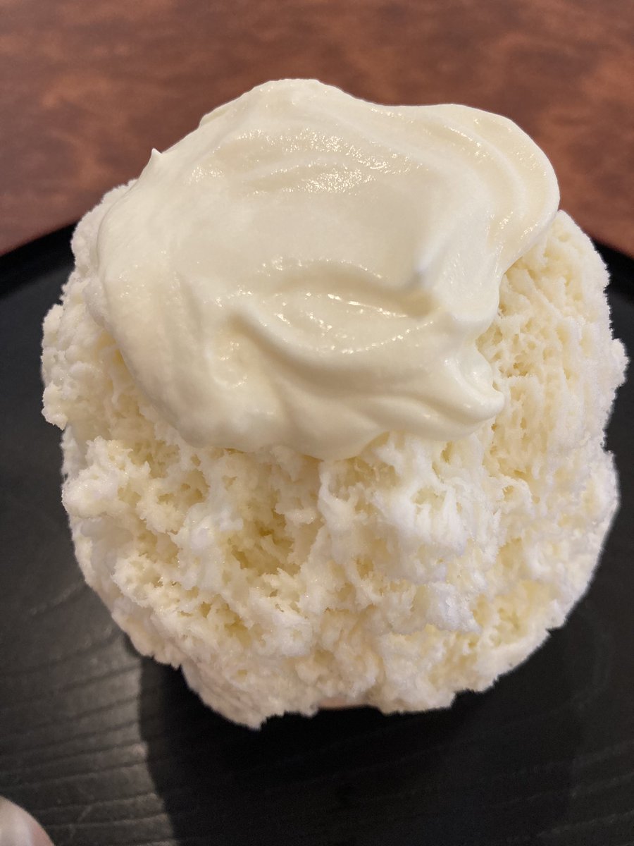 mina88233373's tweet photo. 前日に味見氷桜杏仁と見て食べたすぎる…って悶えてたので朝ストーリー見て歓喜！

美味しすぎて震えるやつ！！好みすぎた🤤 https://t.co/8CgaQzt7qM