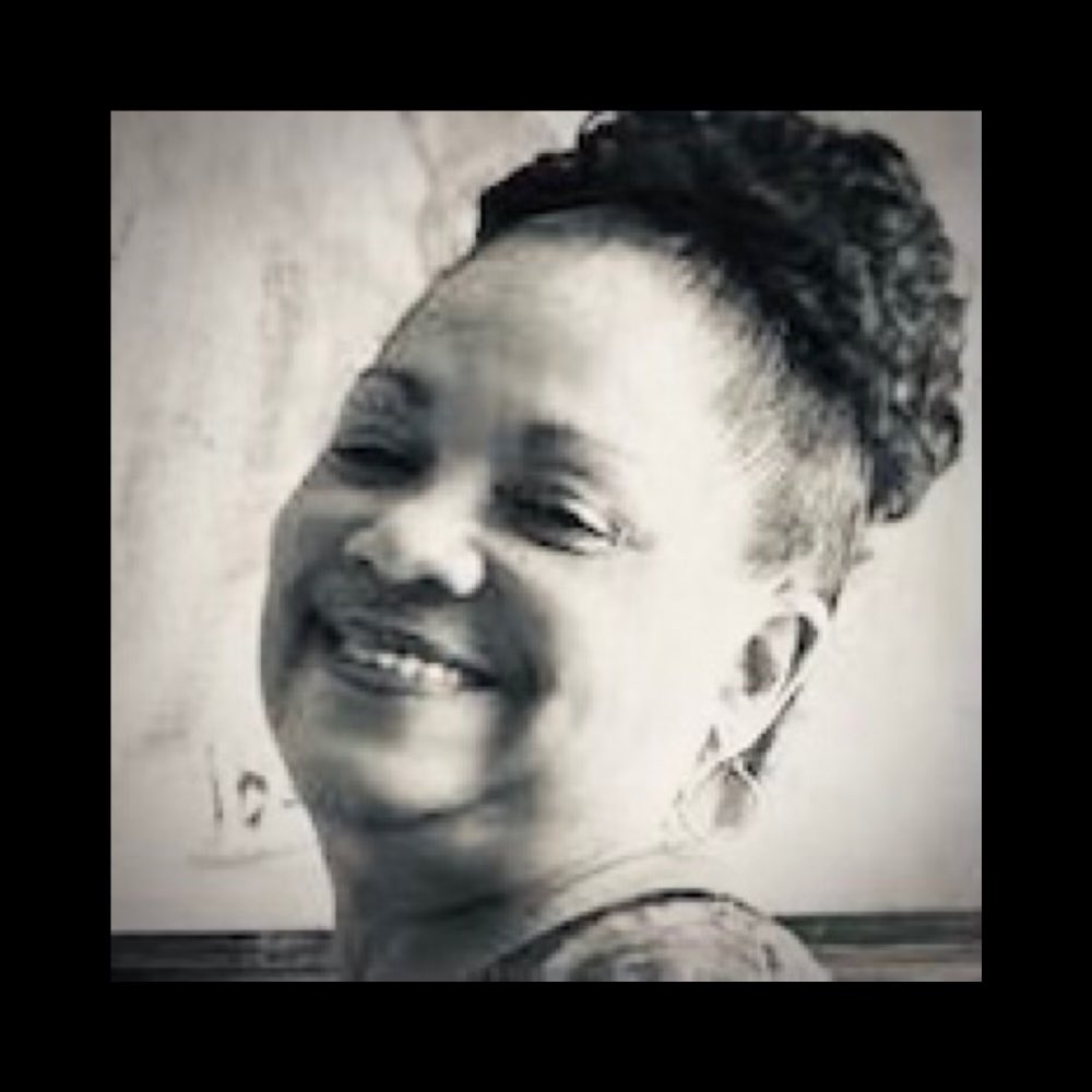 ACN_Cuba's tweet photo. 🖤💐 Fallece Aurora Basnuevo, la mulatísima, a la edad de 84 años.

Se ganó el cariño del pueblo con su personaje Estelvina, del programa Alegrías de sobremesa de la emisora Radio Progreso.

Nuestras condolencias a familiares, amigos y admiradores.

ℹ️: https://t.co/CsWZMkyyed https://t.co/ySWU7zg5bA