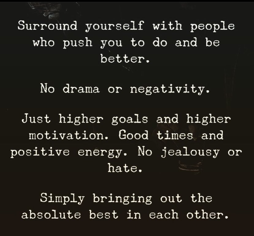 paigelove_30's tweet photo. I am surrounded by a GREAT staff and team! Let’s get it @TXStateWBB & @Coach_Z_Antoine! I love our BOBCAT family 🐾🫶🏼 #eatemup #firstofficialpractice https://t.co/4BegN6E6GZ