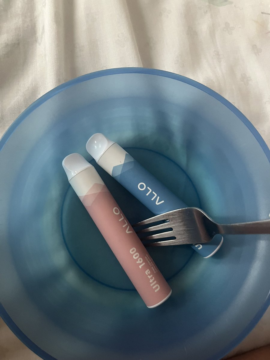 stargirltwod's tweet photo. Mmm breakfast https://t.co/BUVR6Eh1wl