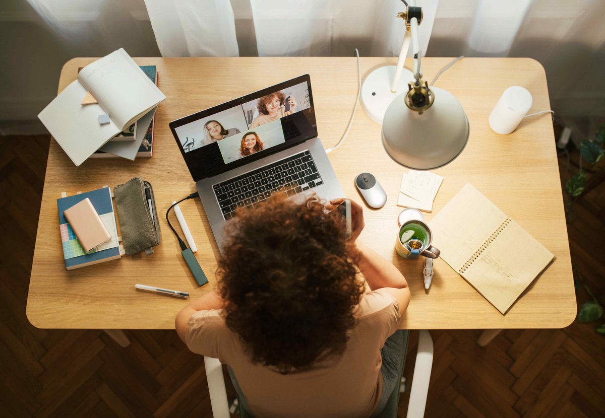 jthannah7's tweet photo. Here’s how to keep your job and become an essential team member as a contract employee from Customer Experience and Success Consultant @sjmccconsultant for @Upwork

https://t.co/eGkaKQLqwI https://t.co/kIHhrruTXC