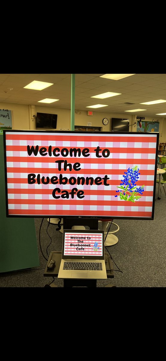 A_Colwell96's tweet photo. The @TBABooks Cafe is ready! I can’t wait for our 3rd-5th Lil’ Huskies to experience this! So many great books to choose from! 📖💛🌟 #glassignited @NISDLib @NISDGlass @nisdelemelar https://t.co/xDFYPNlQdZ