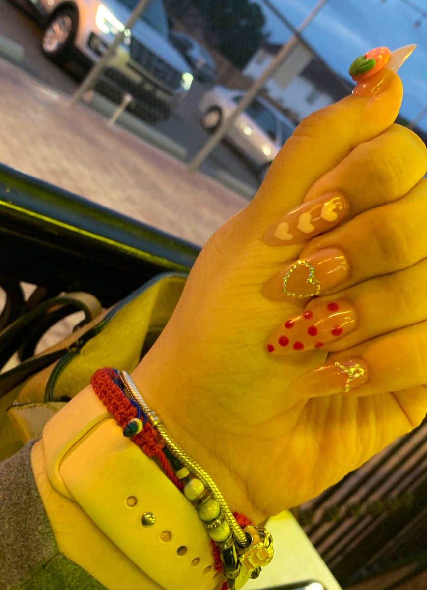 UrFavTorta's tweet photo. new set 🤭🍓 ! #strawberry #explore #nails #newset https://t.co/408rsairga