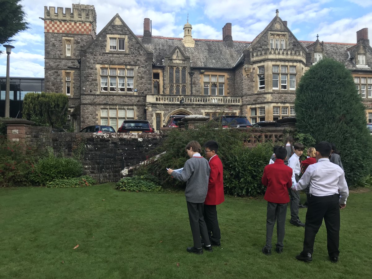 SJC_Geography's tweet photo. More #SJCR12 #SJCGeography fun with directions! #SJCWellbeing #SJCEcoschools https://t.co/eC67W8TNac