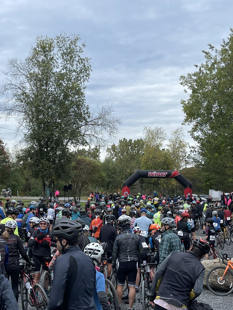 StevenCrofton's tweet photo. Recovery day after an amazing gravel bike event.  #gravelbikes #gravelle #100b7 https://t.co/KGNs7gOuB9
