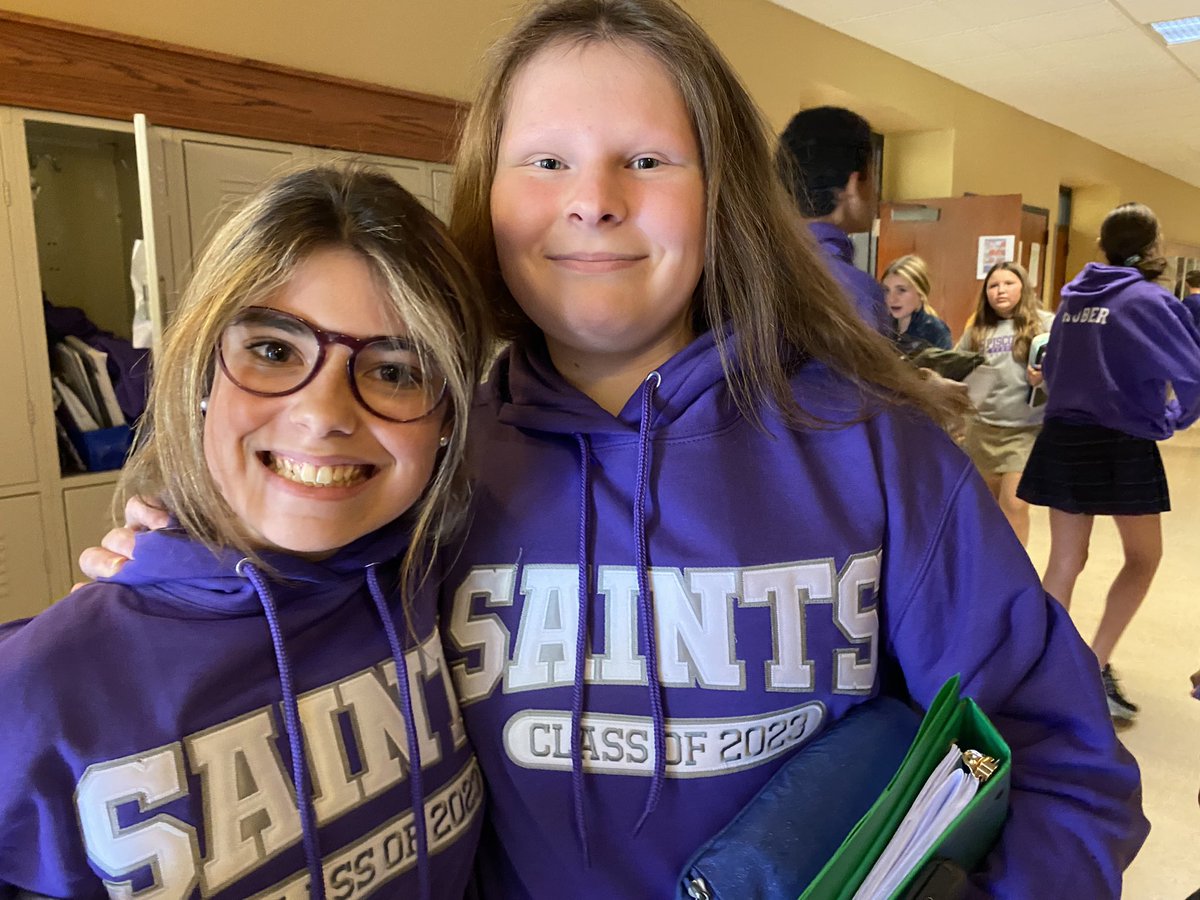 EskLovely's tweet photo. @esksaints It’s a big day at ESK! The tradition continues…congratulations 8th grade Saints! #thisisesk https://t.co/gn70O7sbAC