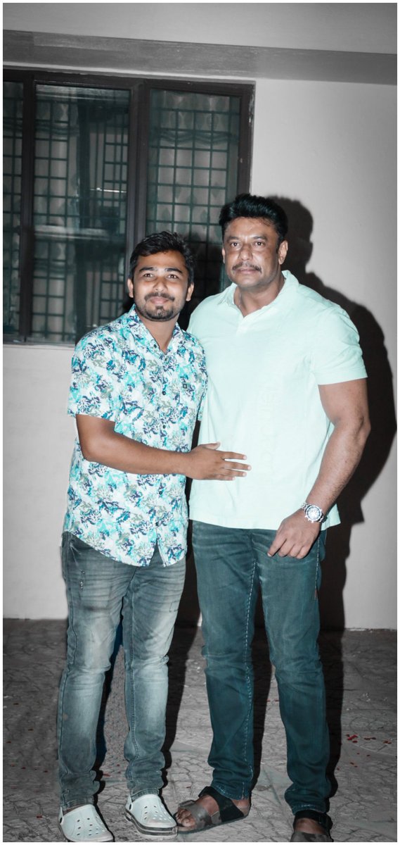 ❤️Bossu🙏
@dasadarshan

From Luna To Lamborghini, Light Boy To Box Office Sultan, Your journey is AN inspiration to Many Youngsters

#darshanthoogudeepasrinivas #thoogudeepasrinivas #dboss #darshan #boss #BossOfSandalwood #Monarch