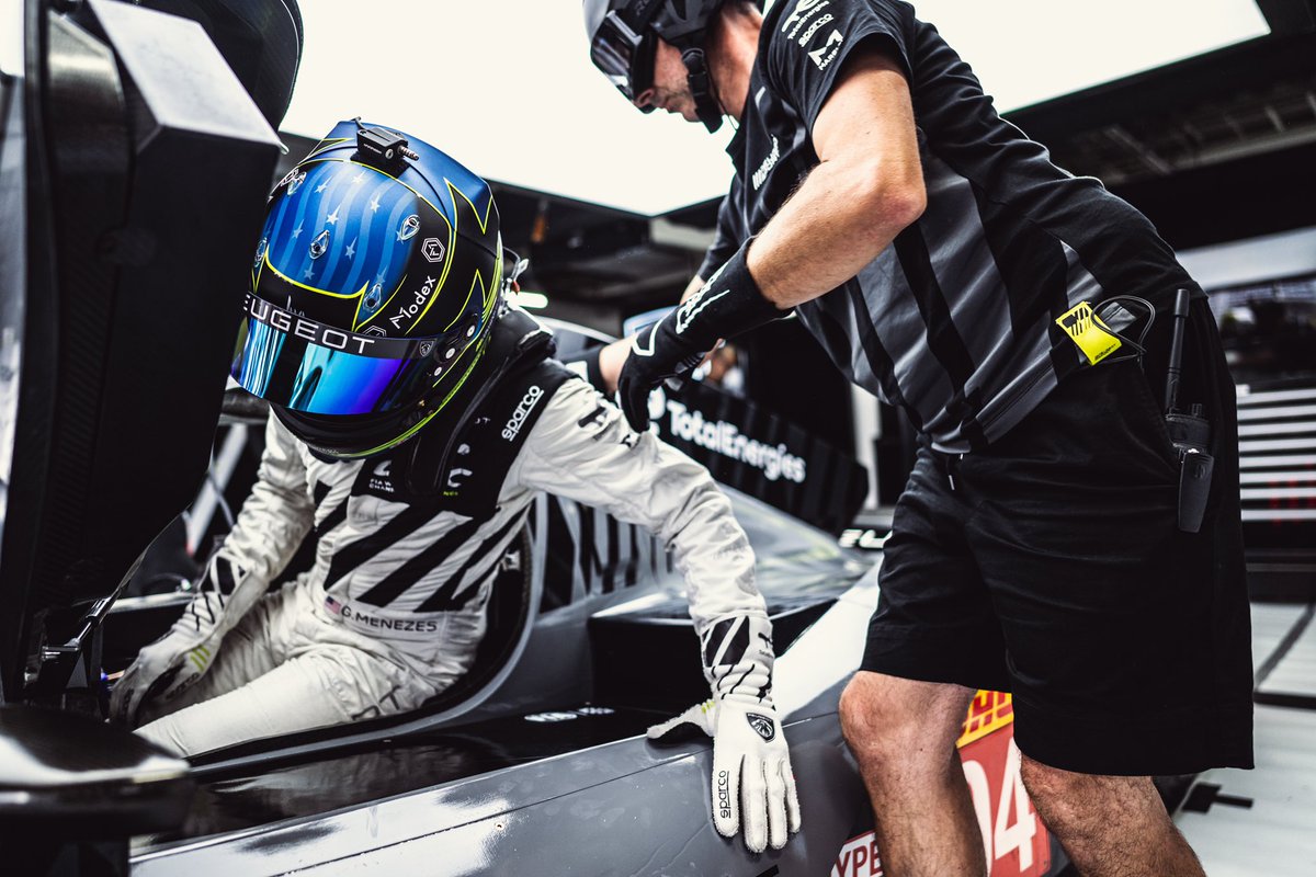 Here’s some beautiful race car pics in the meantime 😂❤️ <a href="/peugeotsport/">Peugeot Sport</a>