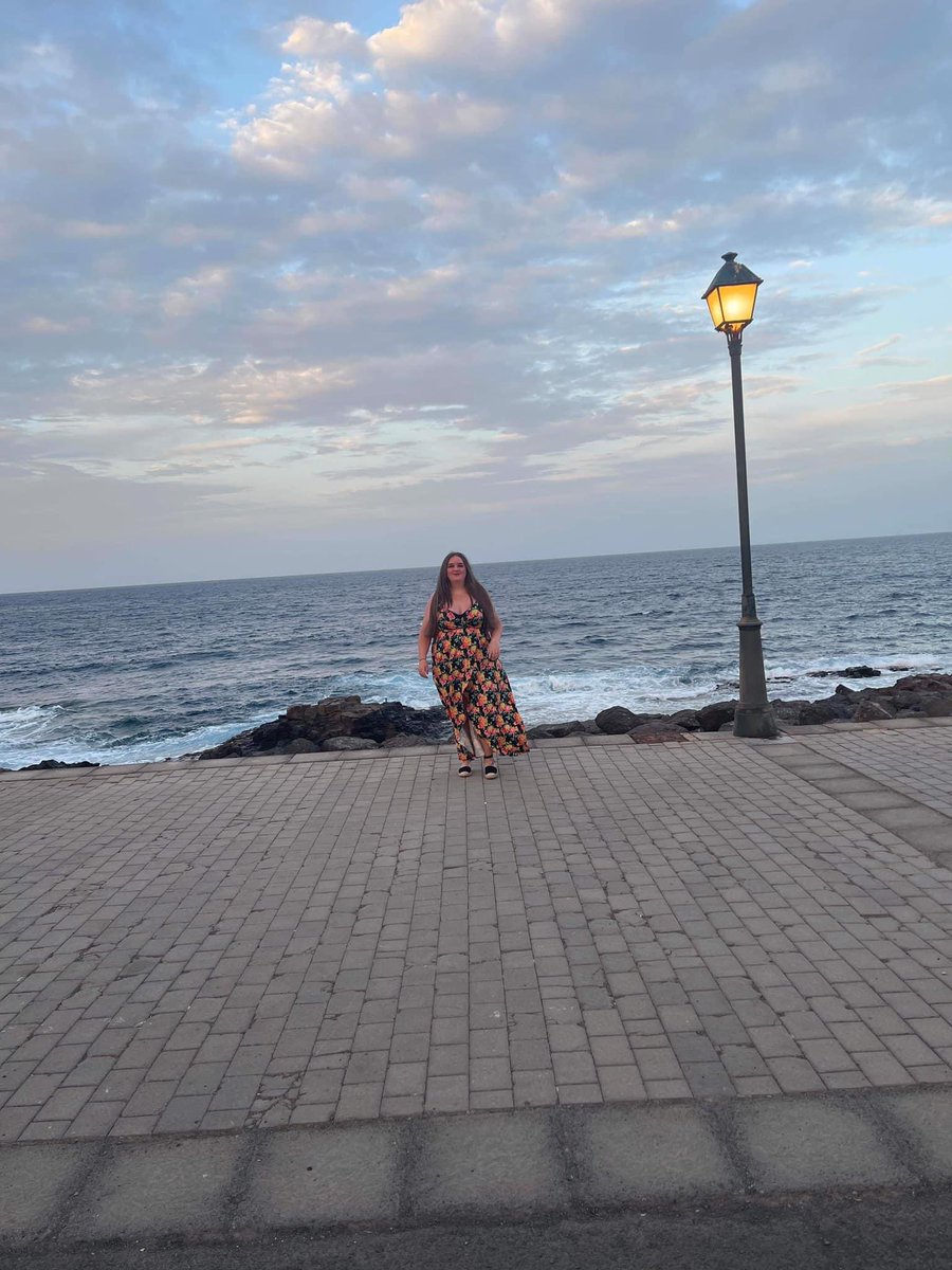 4njM95's tweet photo. Holiday blues 🌊 https://t.co/sAhM3e4lQ3