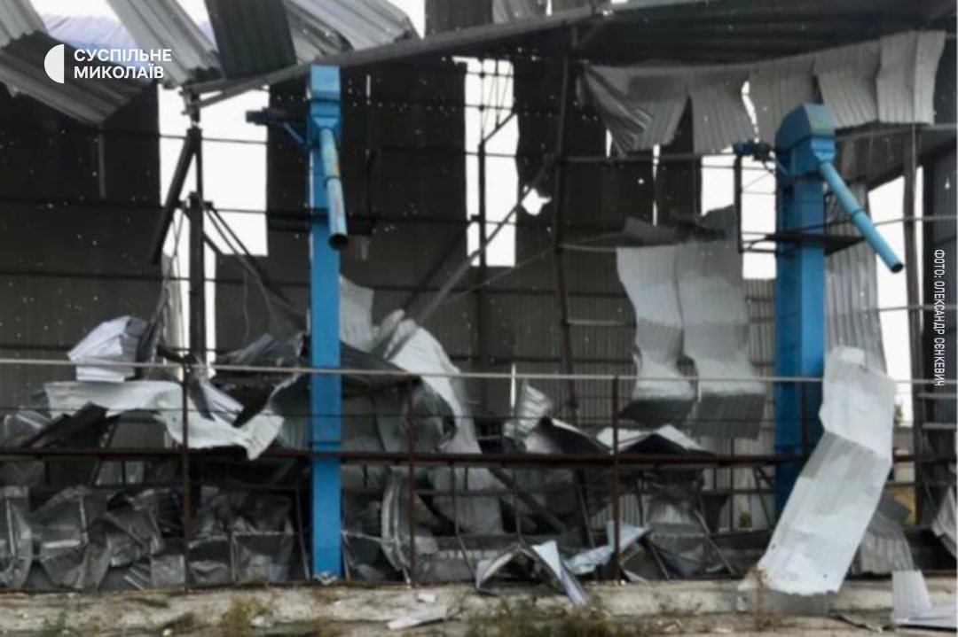 volstetsko's tweet photo. Russia shelled #Mykolaiv last night.
#ATACMSForUkraine 

#RussiaIsATerroristState #BanRussianTourists https://t.co/0nHiYZ1yfz