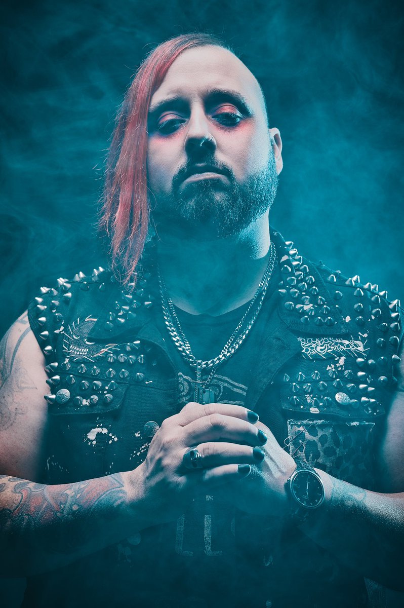 TheChristianRiv's tweet photo. Not in the business of backing down 😤😈
📷: Rock N Roll Socialite https://t.co/6kgnVxEzTp