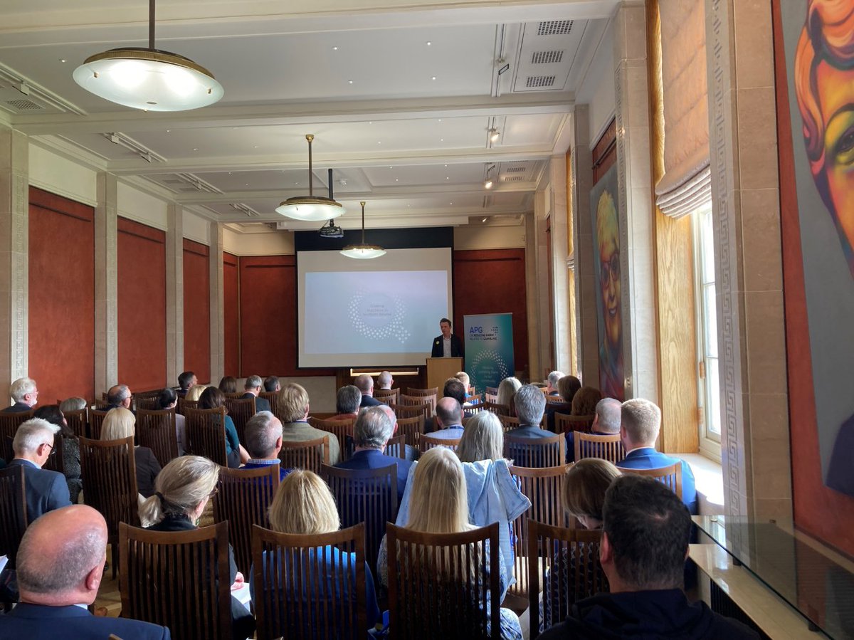 GamHarmAPG's tweet photo. Great turnout at launch of our #gamingmachine report @niassembly that puts spotlight on products that are addictive by design. Big thank you to our speakers @mgaskell12 @JamesGrimesGwL @DeirdreHargey @RobinSwannMoH. Read our report here: https://t.co/Xrlsos423f https://t.co/PnihFHELi1
