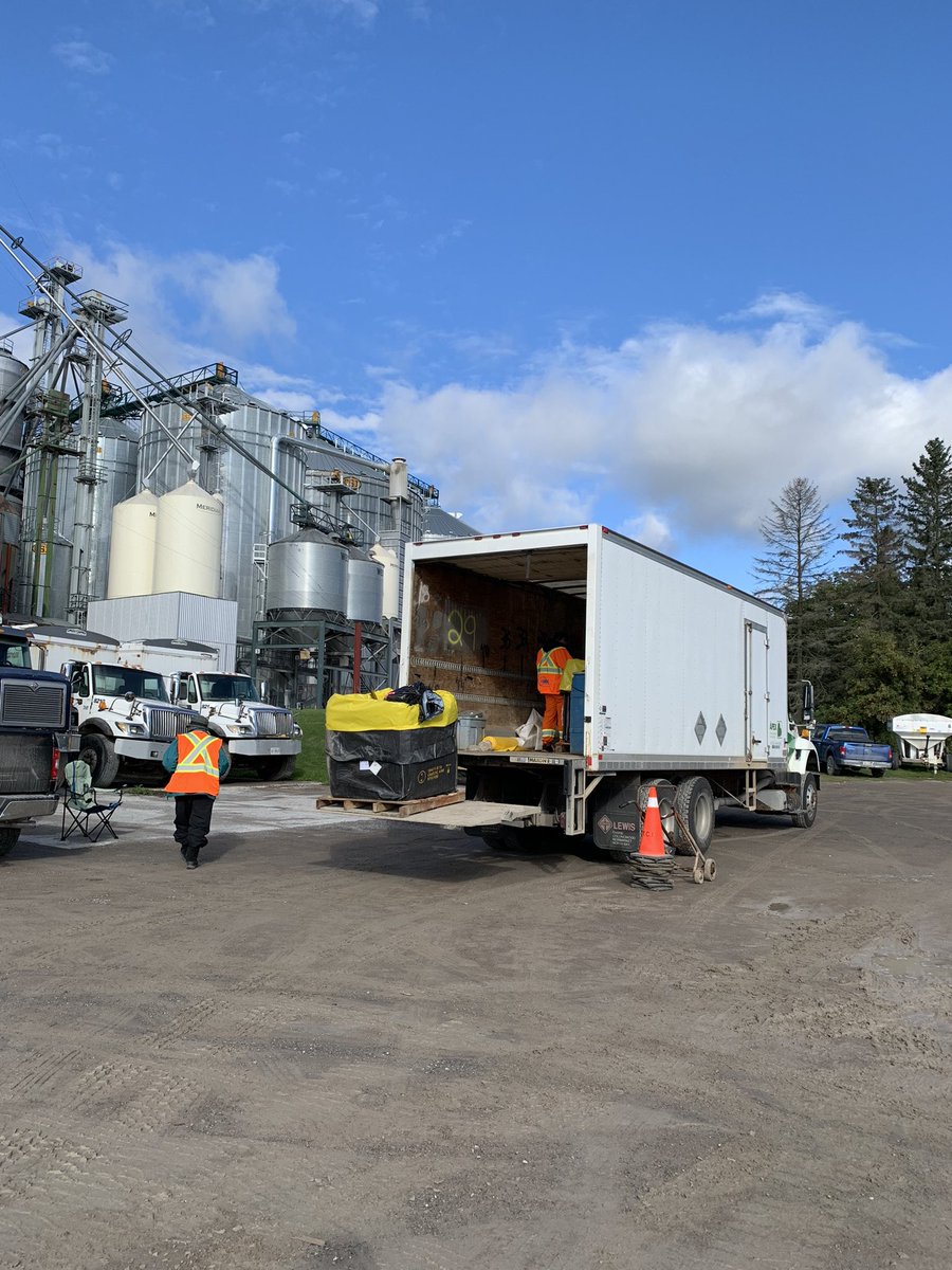 Today’s the day! <a href="/Cleanfarms/">Cleanfarms Inc.</a> is here @SunderlandCoop Oakwood collecting unwanted pesticides and Livestock Medication, for free disposal from 9am - 4pm. Today only!