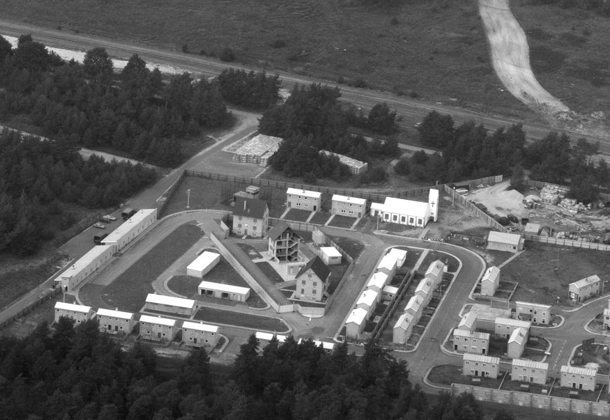 AerialSheila's tweet photo. Another no.26 #ArchiveBox from the main NCAP collection, containing aerial images of a British military mock-up of a Northern Ireland housing estate within the Sennelager Training Area in Germany, taken on 26 September 1985. #thetroubles #aerialphotography #FIBUA https://t.co/H5zLvfzM8U