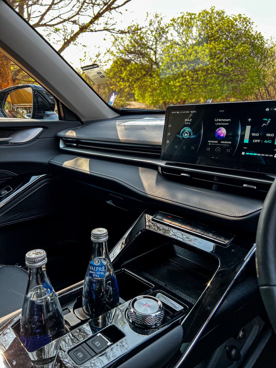 IamKumbi's tweet image. The Interior still remains Ultra Luxurious. Something we’ve always applauded the Chinese brand for. #HavalH6HEV #ASmarterWayToDrive