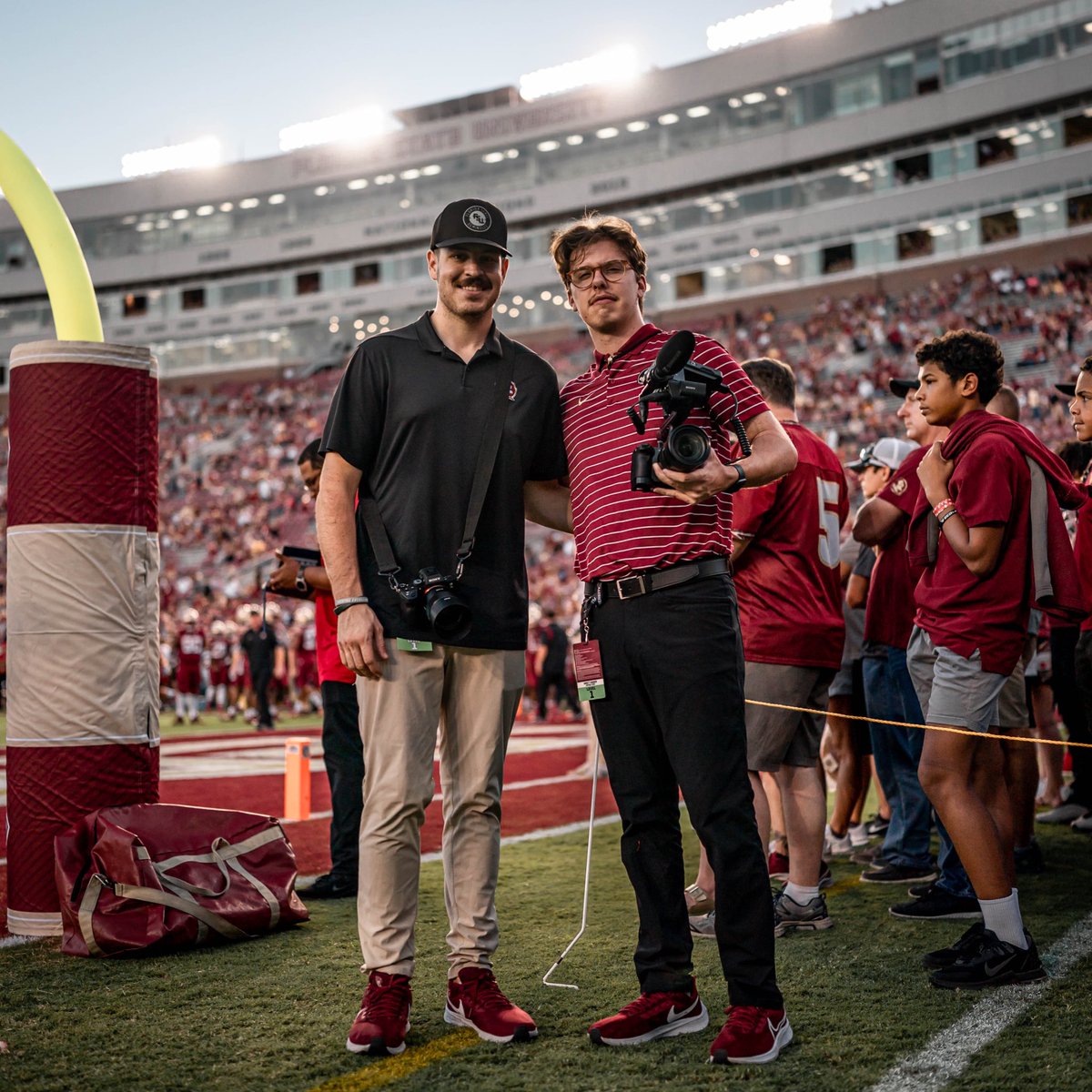 ggoodwinn's tweet photo. If you zoom in close enough you can see our matching mustaches #GoNoles https://t.co/hSVFRT77Uc