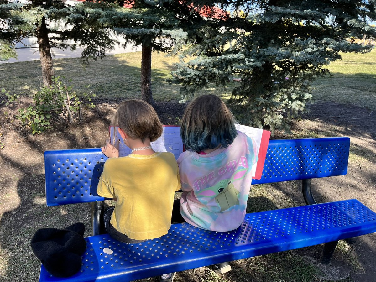 BodykErin's tweet photo. We did our math outside today because it was such a gorgeous day! @RJHawkey @rvsed https://t.co/TCgRWvWBO8