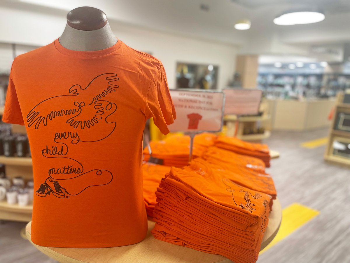 #UofRegina will be closed on Friday, September 30 in honour of National Day for Truth &amp; Reconciliation.

Here are some activities happening in the community where you can show your support for this important day.

📰 bit.ly/3Sk4lgC