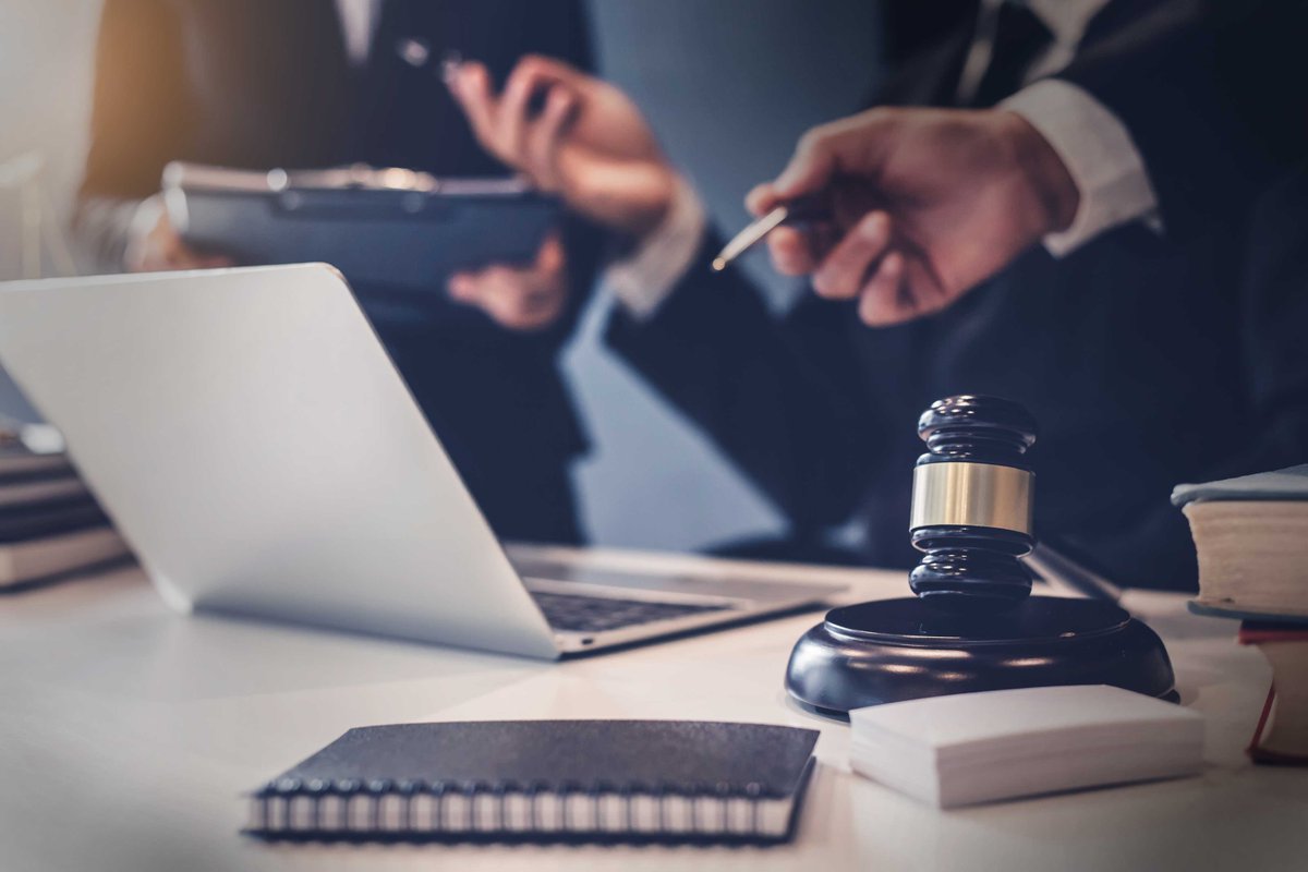 A common question we get asked is, "can I use my own attorney?" Click the link below to read why an FLP pre-qualified attorney is often better than getting to choose my own.
firearmslegal.com/why-a-pre-qual…
-
#firearmslegal #legal #protection #selfdefense #attorney #legaldefense