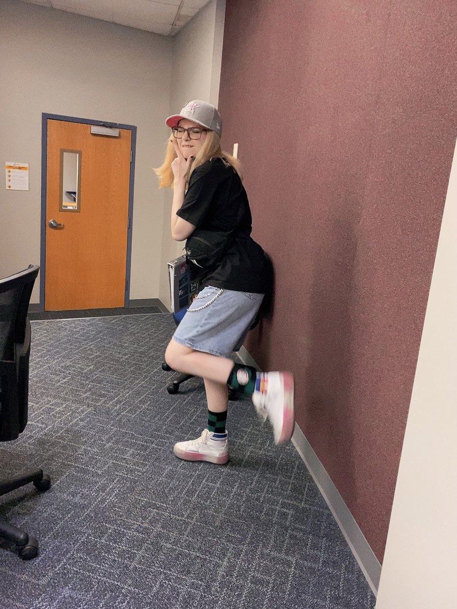 Ashtronova's tweet photo. yea my alfit go hard😫🫦🫦‼️ but where the furries at tho⁉️⁉️ #alfit #ballin https://t.co/UcCoHfvUAt