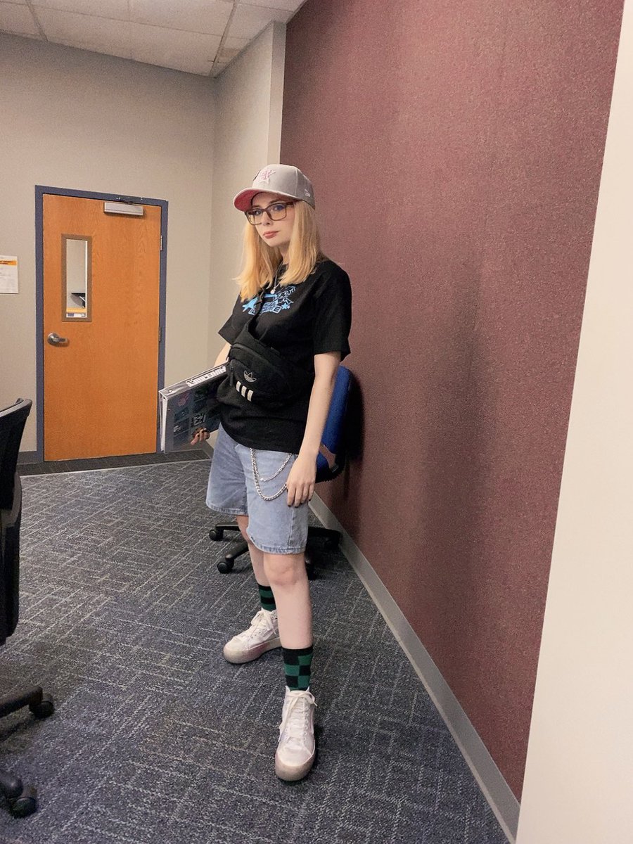 Ashtronova's tweet photo. yea my alfit go hard😫🫦🫦‼️ but where the furries at tho⁉️⁉️ #alfit #ballin https://t.co/UcCoHfvUAt
