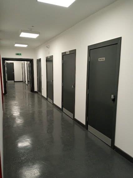 HELLO #oldhamhour new self-storage facility open for all of your domestic &amp; business storage needs - units, workshops &amp; office space also available to let at Victoria Street Chadderton OL9 0HB &amp; Chamber Road Hollinwood OL8 4QQ 
#loveoldham #investinoldham #SmallBusiness #tolet