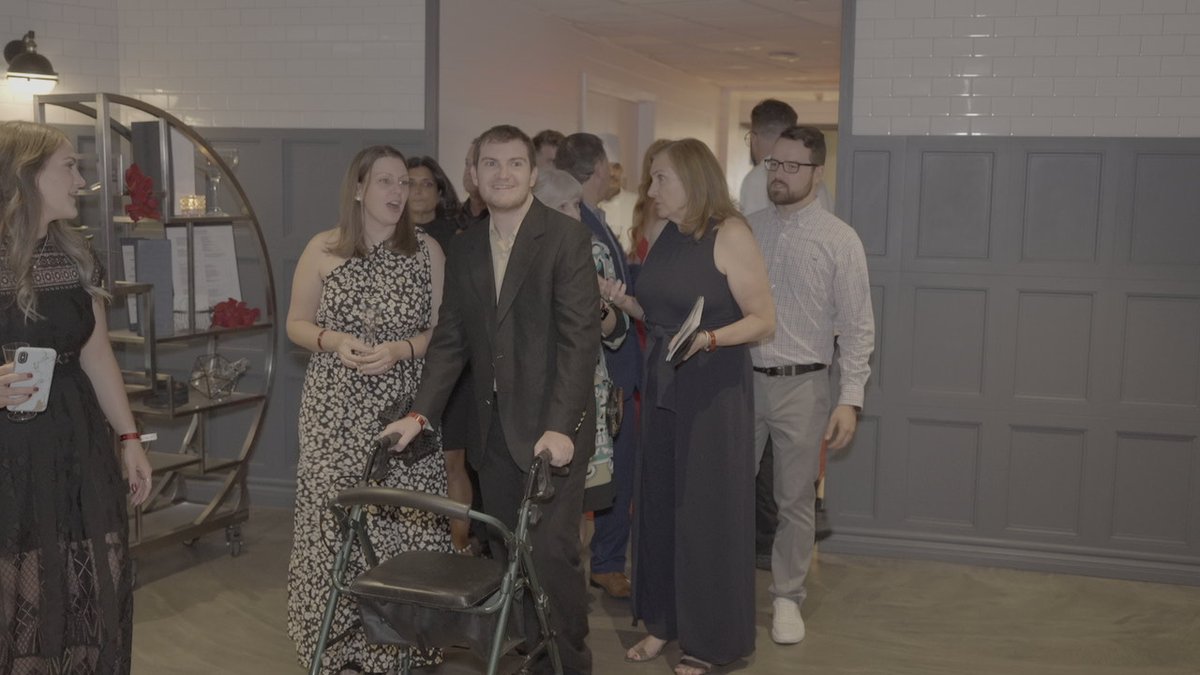 ALS_ofNevada's tweet photo. Food Is Art 2022 was a HUGE success! Almost $300,000 was raised to support our patients and their families diagnosed with ALS in Nevada.  Thank you to everyone who joined us that evening, we couldn't do it without your amazing support!  Thank you to Golden Entertainment! https://t.co/PKz03wxGpW