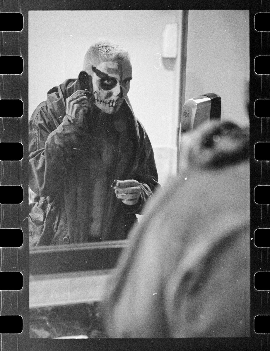 DarbyAllin's tweet photo. NYC https://t.co/Ja44DSi3cl