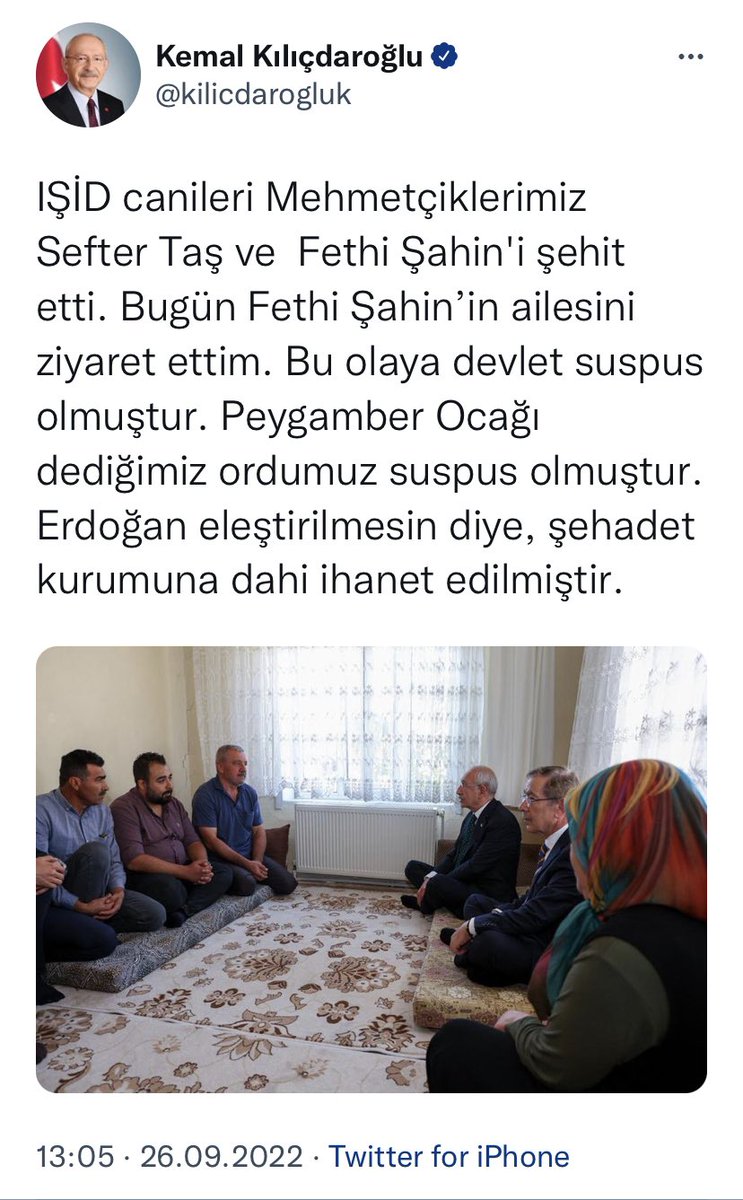 Bay Kemal öldürülen IŞİD’li teröristin ailesini ziyaret etti. IŞİD’in örgüt içi infazla katlettiği Fethi Şahin’i “şehit mehmetçik” diye niteledi

▫️IŞİD’in 2016’da öldürdüğü Fethi Şahin, 06.01.2014’te Tekirdağ Çorlu Askeri Hastanesinde çürük raporu verilerek terhis edildi.