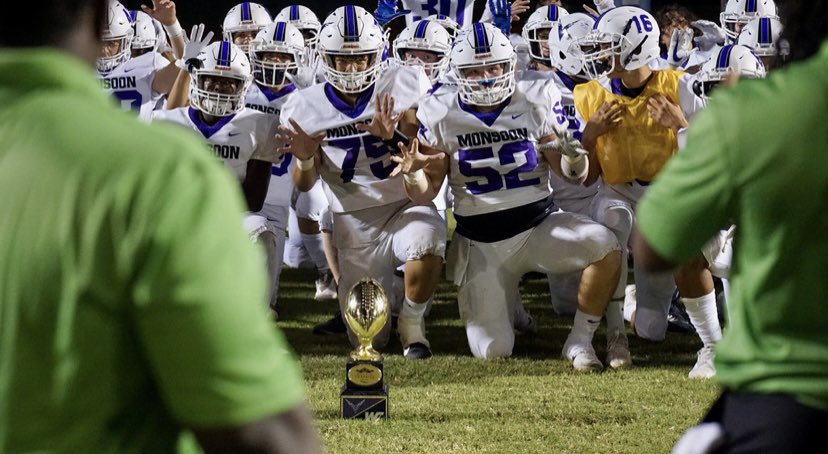 DevonOdom17's tweet photo. The lil bros going crazy this week #goingon11 #nopitty @VVHS_Monsoon_FB https://t.co/vbuqDAEnj0