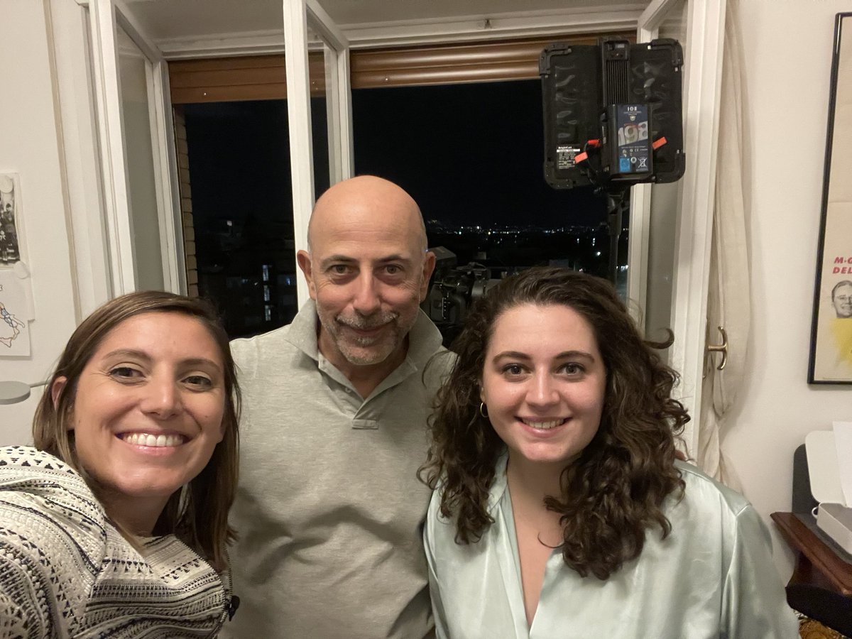 Dat was het voorlopig voor de Italiaanse verkiezingsduiding bij @nos en @nieuwsuur. Nu de formatie afwachten. Veel dank aan fantastische journalist (en kok) @fiorellaopro en cameraman Antonio. De drukke dagen waren zonder hen onhaalbaar geweest!