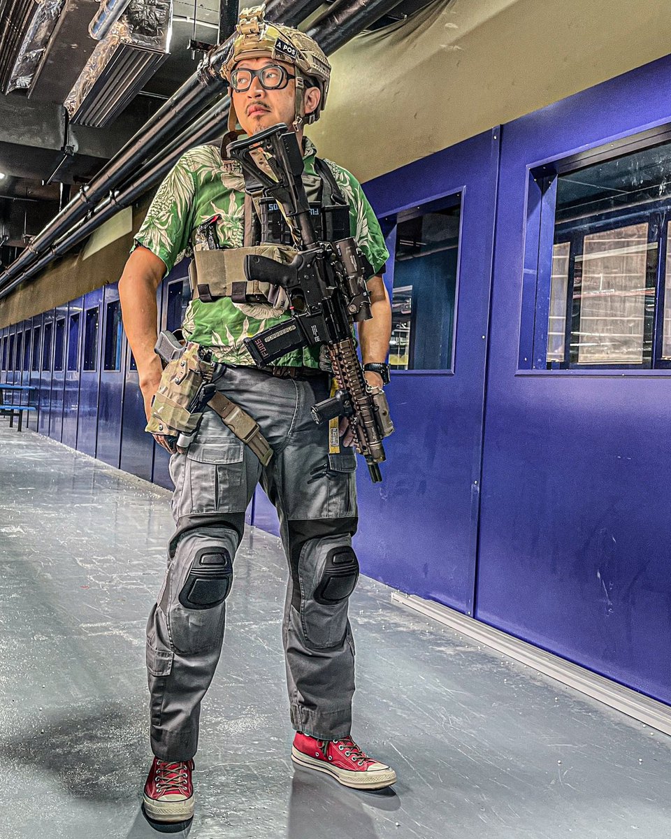uncle_fury's tweet photo. Testing the new game site@ Tac zone…..
My SG styling: CP AF Helmet, LBT MAS Grey 6094 ULV, Ready rig, MAS Grey Gen2 Pants, Converse 70s w/ T8 customs MK18 Zet-System GBBR
#SPsystem #T8 #Zetsystem #sgstyling #MK18 #gbbr #MASgrey #6094ULV #taczone https://t.co/Xmto5OivVi