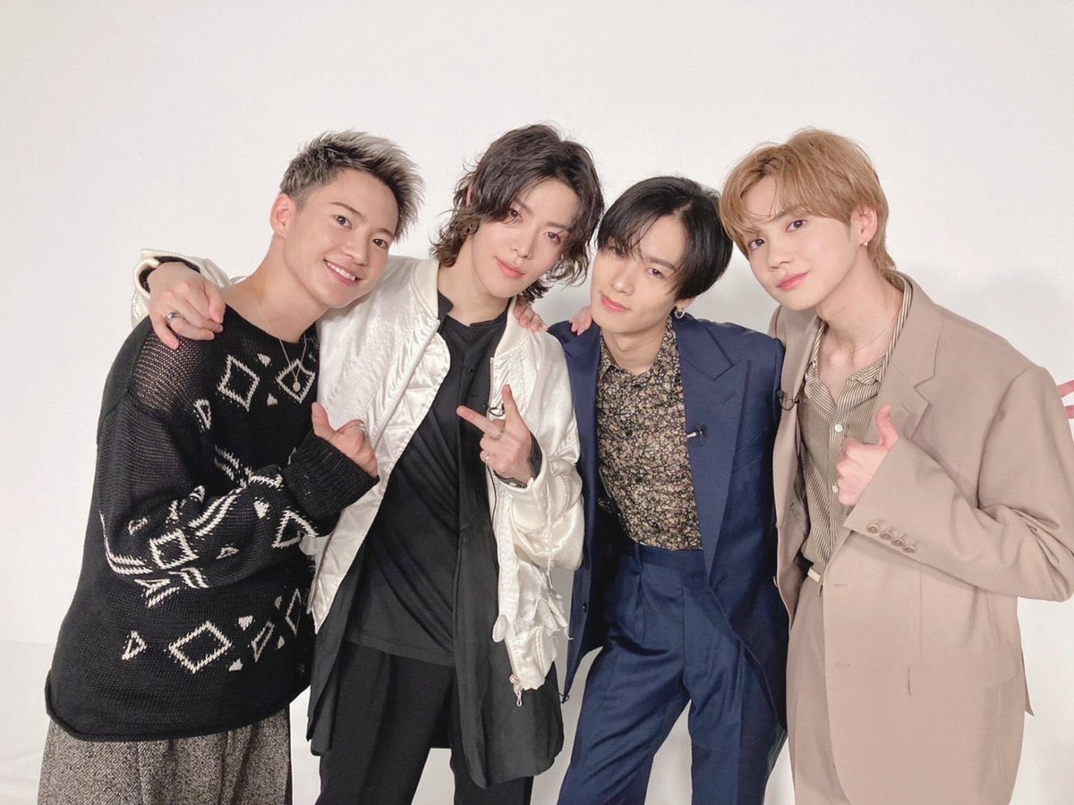 highandlowers's tweet photo. Day 2 with #HiGH_LOW ❤‍🩹 https://t.co/Q9byD3WS86